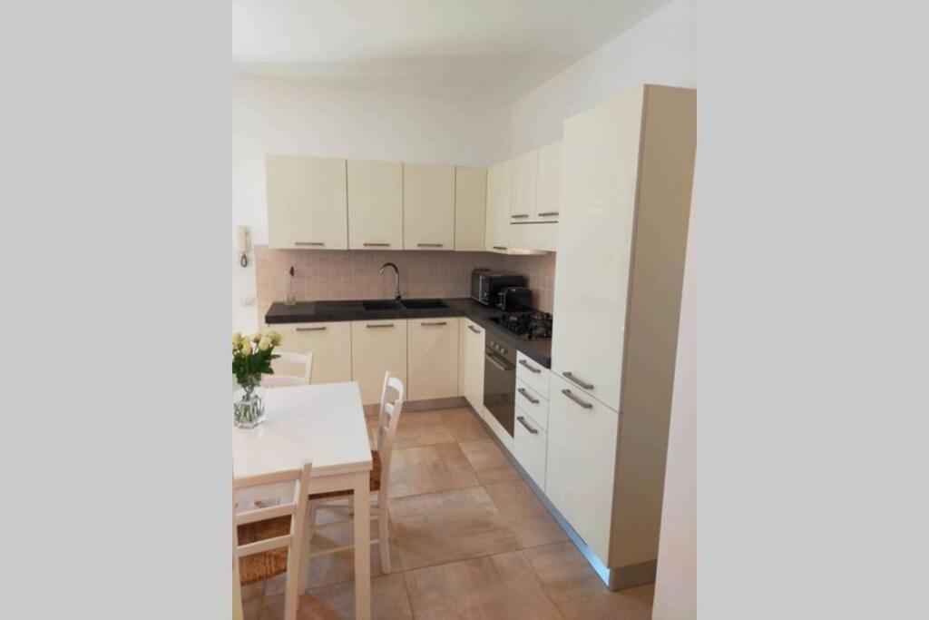 Poggio Ai Grilli Apartment Черталдо Екстериор снимка