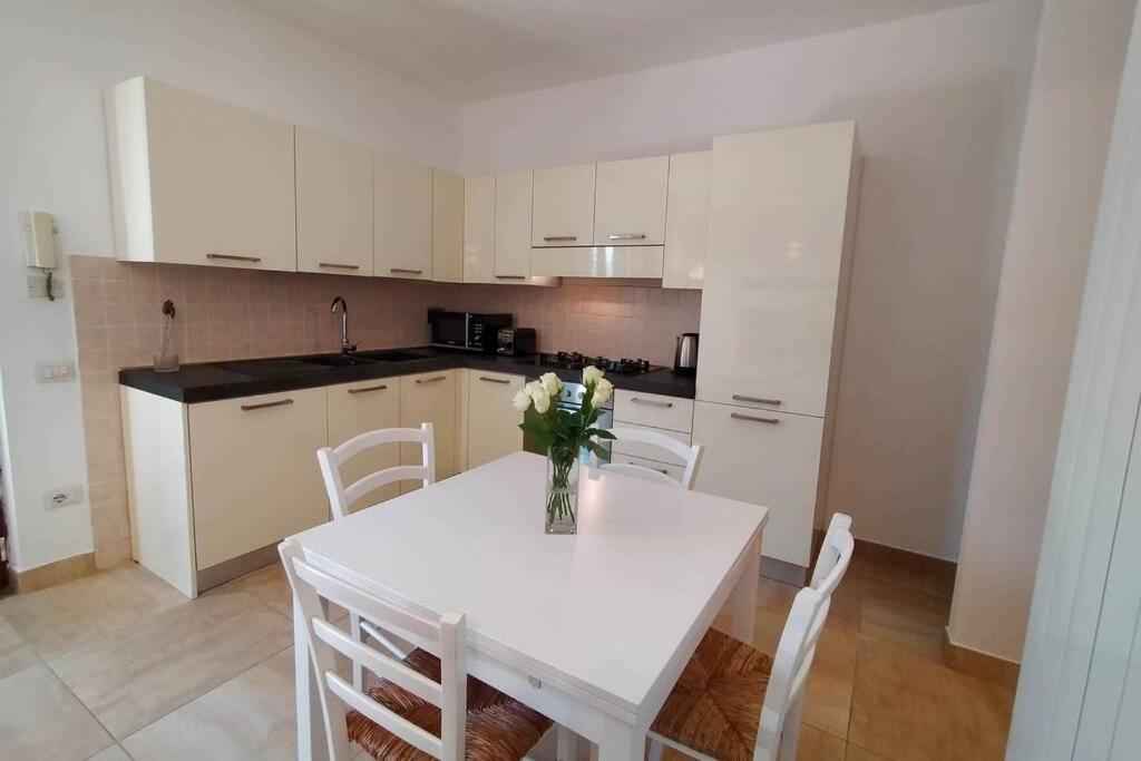 Poggio Ai Grilli Apartment Черталдо Екстериор снимка
